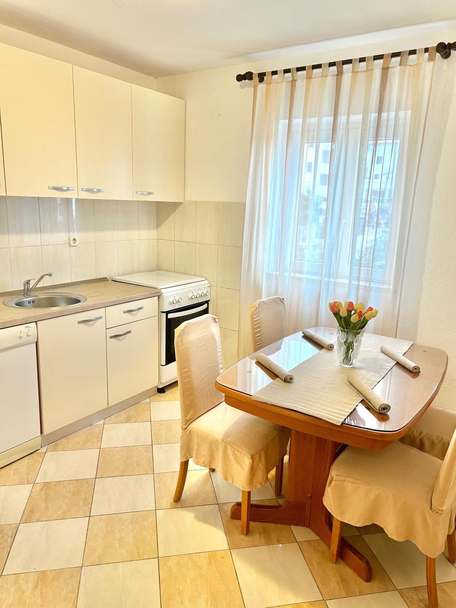 Apartmani Mara ボル エクステリア 写真